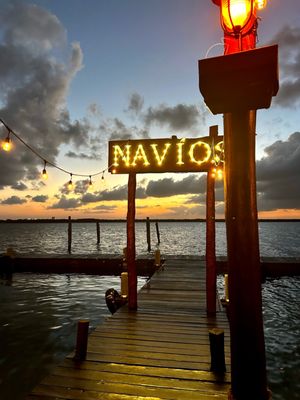 Navíos by null