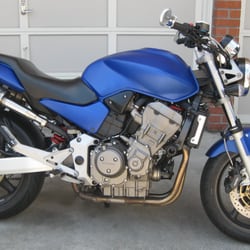 Cyclefinish-Bobby Keith - Bobby Keith's paint job on my Honda 919. Daytona Blue Pearl with a Matte Finish.