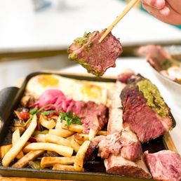 Dino Ribs Sizzling