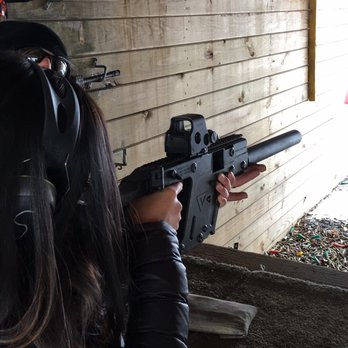 Sunset Hill Shooting Range - Kriss Vector! Sick gun! - .45 cal - Gun/Rifle Ranges Near Me - Henryville, Pennsylvania