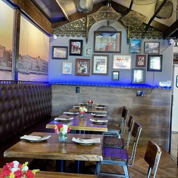 Bangkok Avenue - Pretty interior - Thai Near Me - Little Neck, New York Bangkok Avenue - Pretty interior - Thai Near Me - Little Neck, New York