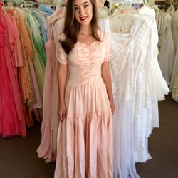 La Boutique Consignment & Bridal - Vintage!