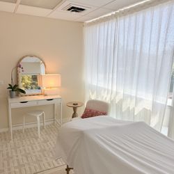 Samantha Ostergaard Acupuncture & Yoga Therapy