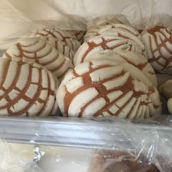 Casa Del Pueblo Meat Market - Pan dulce Mexicano