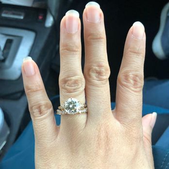 White Diamond Jewelers - Engagement Ring + Wedding Ring - Jewelry Near Me - Redondo Beach, California White Diamond Jewelers - Engagement Ring + Wedding Ring - Jewelry Near Me - Redondo Beach, California