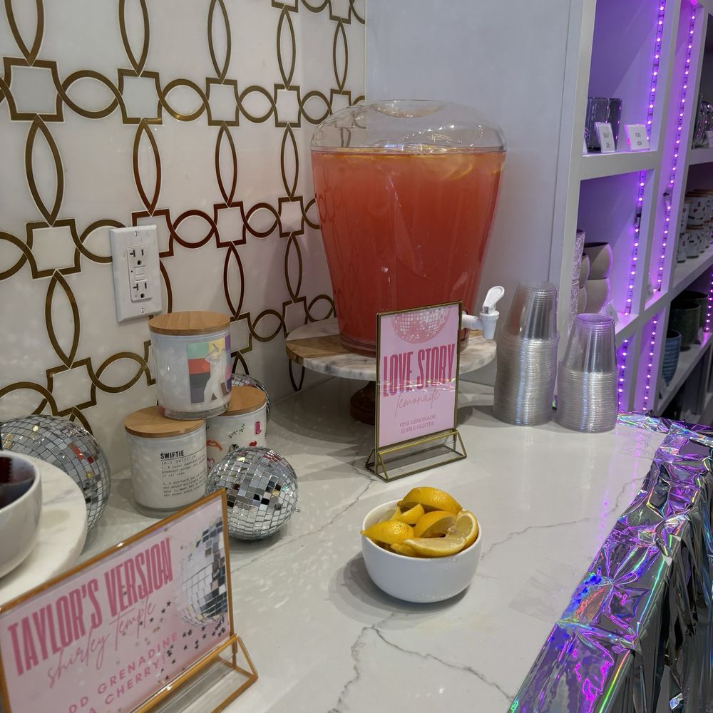 Unplug Soy Candles - Candle Stores Near Me - Fishers, Indiana