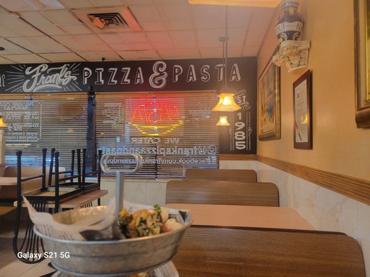 Frank's Pizza & Pasta by null