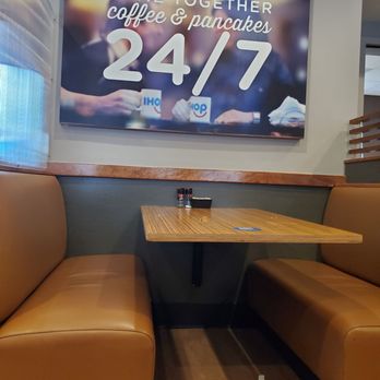 IHOP - 24/7 booth ready to go. Disclaimer: I don't this particular booth is availble 24/7 - Breakfast & Brunch Near Me - Bellevue, Washington