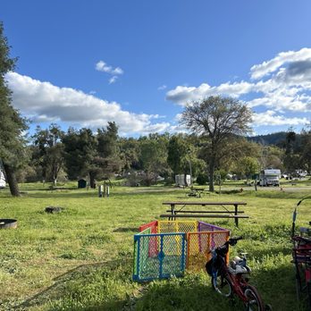 Sequoia RV Park - RV Parks Near Me - Dunlap, California