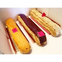 David Capy - Eclairs yuzu, chocolat et praliné (3,8€)