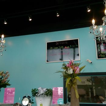 Tasty Doux - Love the cute decor with the chandeliers. - Bakeries Near Me - Kent, Washington Tasty Doux - Love the cute decor with the chandeliers. - Bakeries Near Me - Kent, Washington