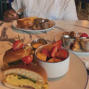 Breakfast At Barneys - Breakfast Sandwich - Breakfast & Brunch Near Me - Atlanta, Georgia