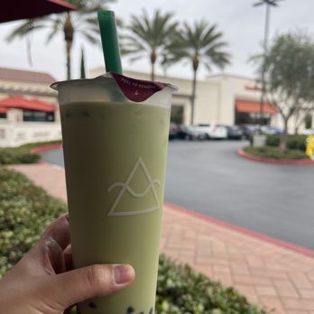 OMOMO Tea Shoppe - Boba - Coffee & Tea Near Me - Irvine, California