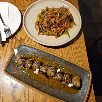 Tapeo - Yakisoba de verduritas / vegetable yakisoba (12€) and conejo con caracoles / grilled boneless rabbit with snails (14€) - Tapas Bars Near Me - Barcelona, B Tapeo - Yakisoba de verduritas / vegetable yakisoba (12€) and conejo con caracoles / grilled boneless rabbit with snails (14€) - Tapas Bars Near Me - Barcelona, B