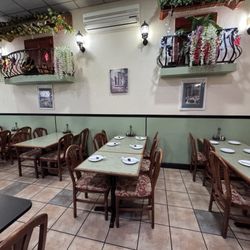 Caruso's Bistro