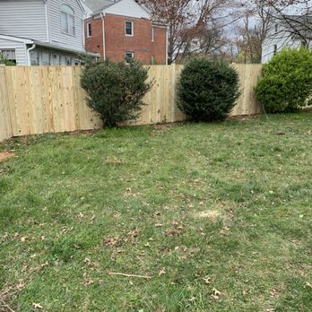Phoenix Fence And Deck - Flatboard back - Fences & Gates Near Me - Brookeville, Maryland