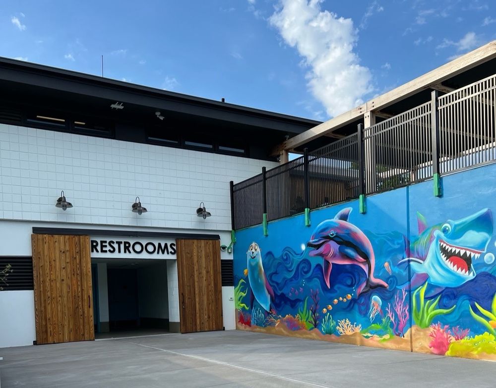 Social spots from Veterans Memorial Pool