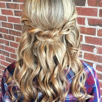 Felipe Salon - Special occasion hairstyle. - Hair Salons Near Me - Oakbrook Terrace, Illinois Felipe Salon - Special occasion hairstyle. - Hair Salons Near Me - Oakbrook Terrace, Illinois