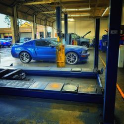 Md Auto Repair And Tires - Hidalgo getting a new radiator, after 200k miles it was time for a new one.