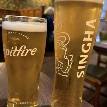 White Horse & Bower - British Near Me - London, XGL