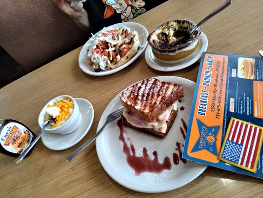 Christoff’s Restaurant by null