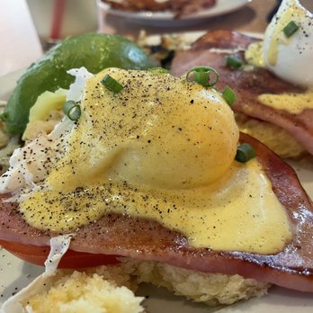 Sweet Lake Biscuits & Limeade - eggs Biscuit Benedict - Breakfast & Brunch Near Me - Draper, Utah Sweet Lake Biscuits & Limeade - eggs Biscuit Benedict - Breakfast & Brunch Near Me - Draper, Utah
