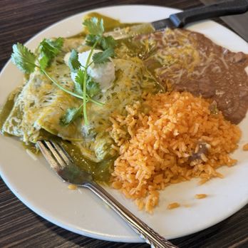 La Sexy Michelada - Chicken enchilada lunch special for $10.99 - Mexican Near Me - Monrovia, California La Sexy Michelada - Chicken enchilada lunch special for $10.99 - Mexican Near Me - Monrovia, California