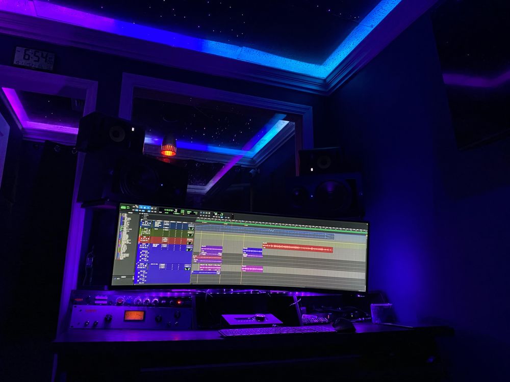 SPACEMAN STUDIOS - Updated April 2025 - 10 Photos - 1940 Harrison St ...