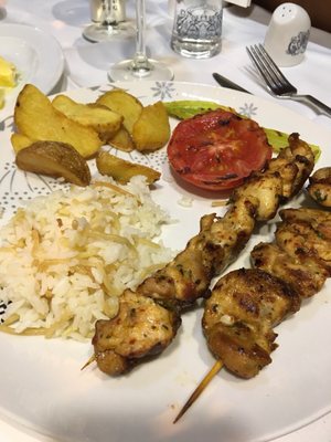 Asmali Saki Meyhanesi by null