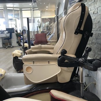 Lush Nail Studio - Waxing Near Me - Tustin, California