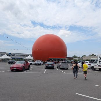 Orange Julep - Parking lot - Fast Food Near Me - Montreal, Quebec Orange Julep - Parking lot - Fast Food Near Me - Montreal, Quebec