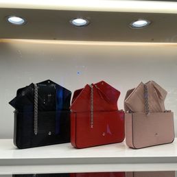 Félicie pochette in epi leather! Félicie pochette in epi leather!