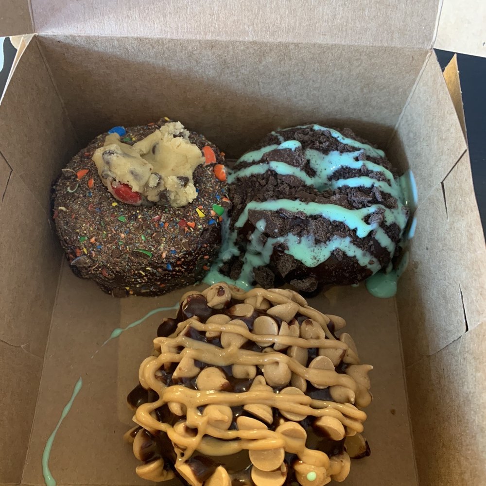 Circles on the Square - Monster Cookie Dough. Thin Mint. Buckeye. - Donuts Near Me - Medina, Ohio
