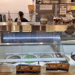 Double Rainbow Cafe - Current ice cream selection