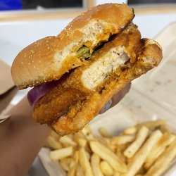 Sweet Vibes - Chicken Sandwich w/fries extra Spicy vegan Mayo - it was good