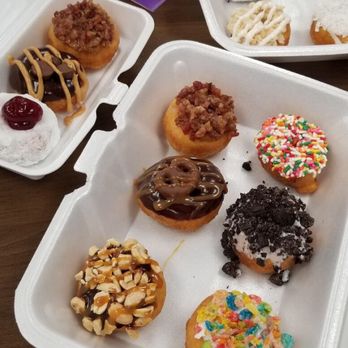 Charlie's Mini Donuts & Coffee - Donuts Near Me - Lakeland, Florida Charlie's Mini Donuts & Coffee - Donuts Near Me - Lakeland, Florida