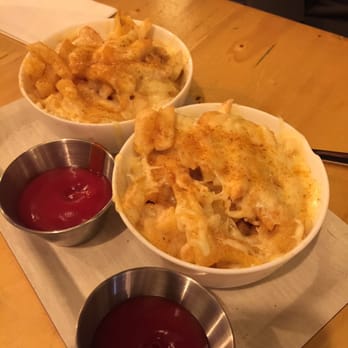 Oval - Burgers Near Me - Barcelona, B Oval - Burgers Near Me - Barcelona, B