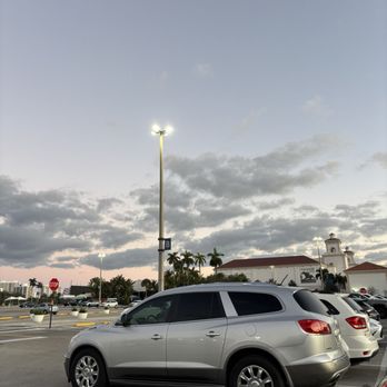 Gulfstream Park - Parking - Casinos Near Me - Hallandale Beach, Florida