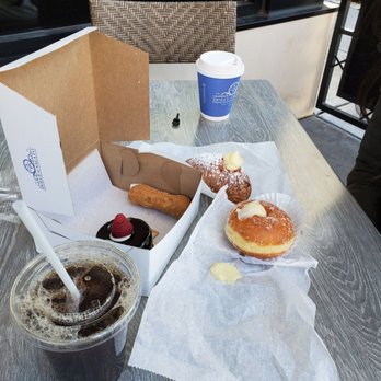 Dolce & Salato - Custard filled donut and croissant, chocolate mousse cake, cannoli - Coffee & Tea Near Me - Hoboken, New Jersey