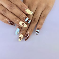 Green Nail Bar - Gel X with design