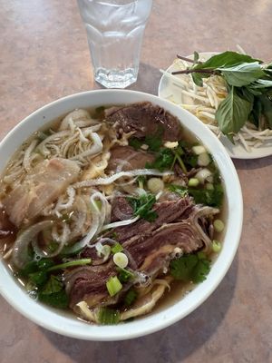 Phở Pasteur by null