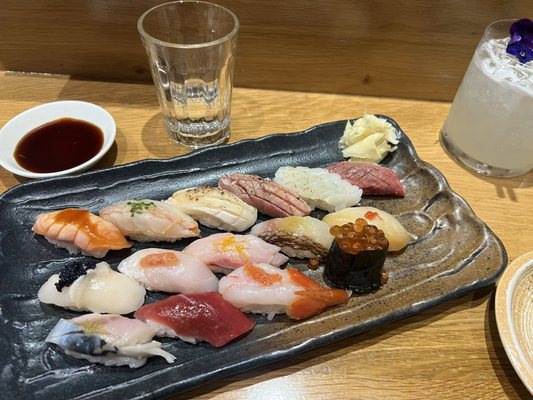 Sushi Atelier by null