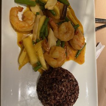 MoCA Asian Bistro - Forest Hills - Thai mango shrimp lunch special with brown rice - Asian Fusion Near Me - Forest Hills, New York MoCA Asian Bistro - Forest Hills - Thai mango shrimp lunch special with brown rice - Asian Fusion Near Me - Forest Hills, New York