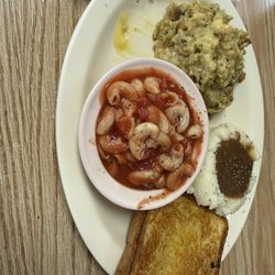 The Springs Diner - Chicken & dressing they called chicken & dressing, Mac & tomatoes, mashed potatoes