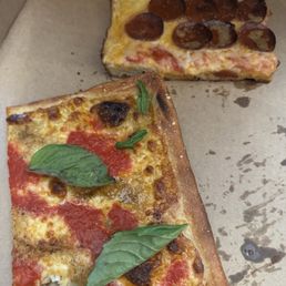 Grandma slice and Detroit pizza