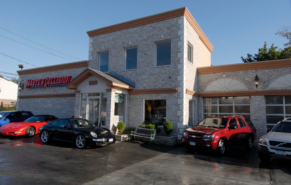 MASTER COLLISION Updated September 2024 26 Photos & 13 Reviews 525 Lakeview Ave, Rockville