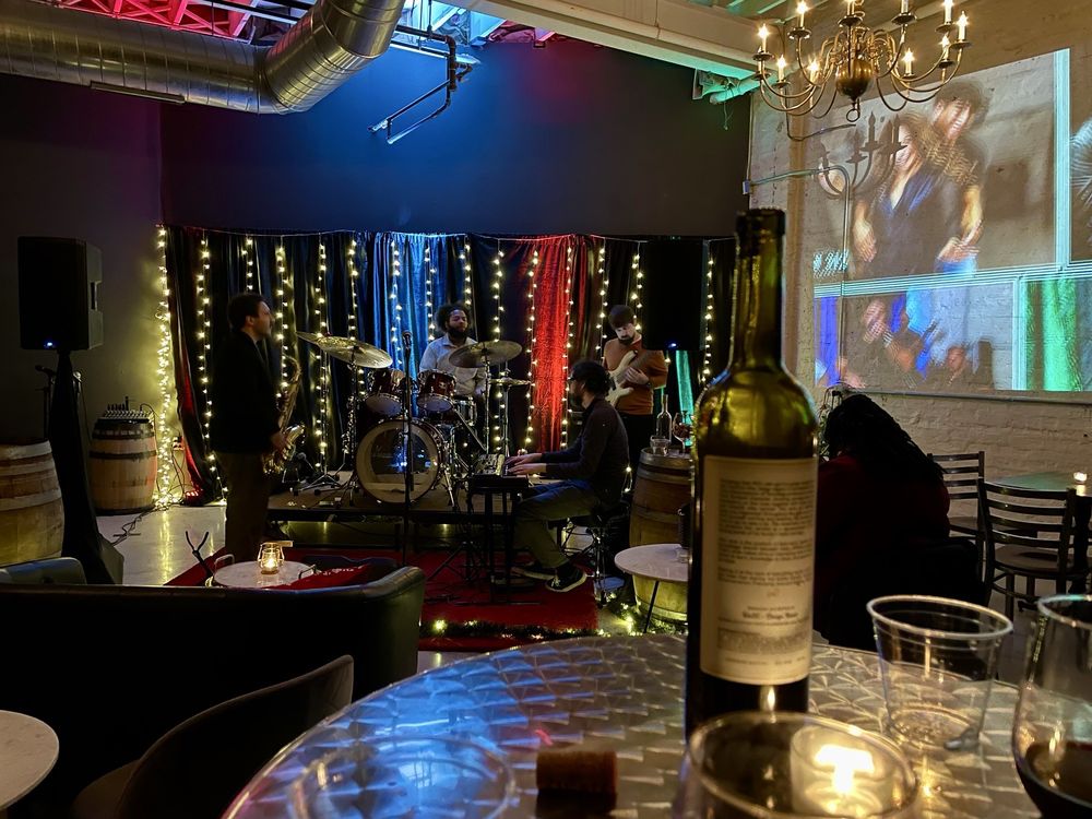 VIN312 Winery - vineyard in Chicago, IL