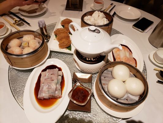 Ming Court (Mong Kok) by null