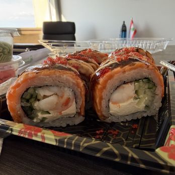 Sushi Chef - Oysi - Sushi Bars Near Me - Tampa Bay, Florida Sushi Chef - Oysi - Sushi Bars Near Me - Tampa Bay, Florida
