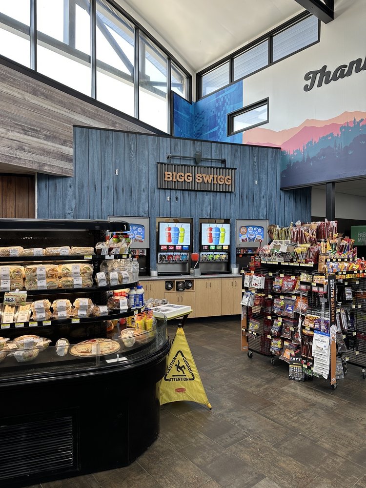 HUCKS with reviews Updated September 2024 83 Photos & 19 Reviews 675 Western Kentucky Pkwy